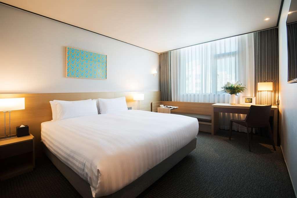 Orakai Cheonggyesan Hotel, BW Premier Collection Seoul Rum bild
