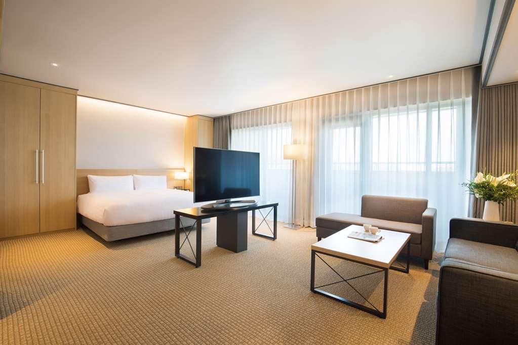 Orakai Cheonggyesan Hotel, BW Premier Collection Seoul Rum bild