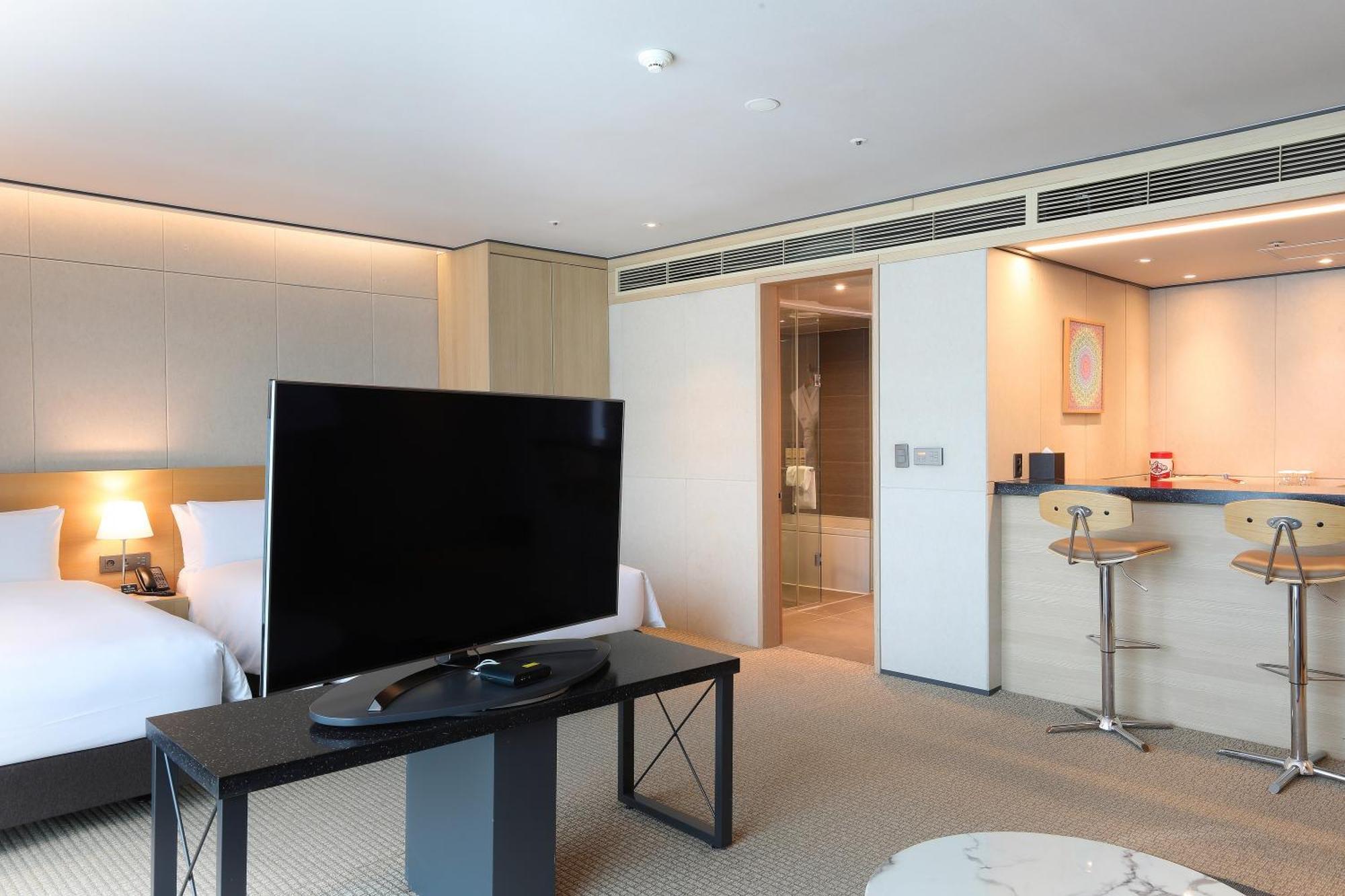 Orakai Cheonggyesan Hotel, BW Premier Collection Seoul Exteriör bild